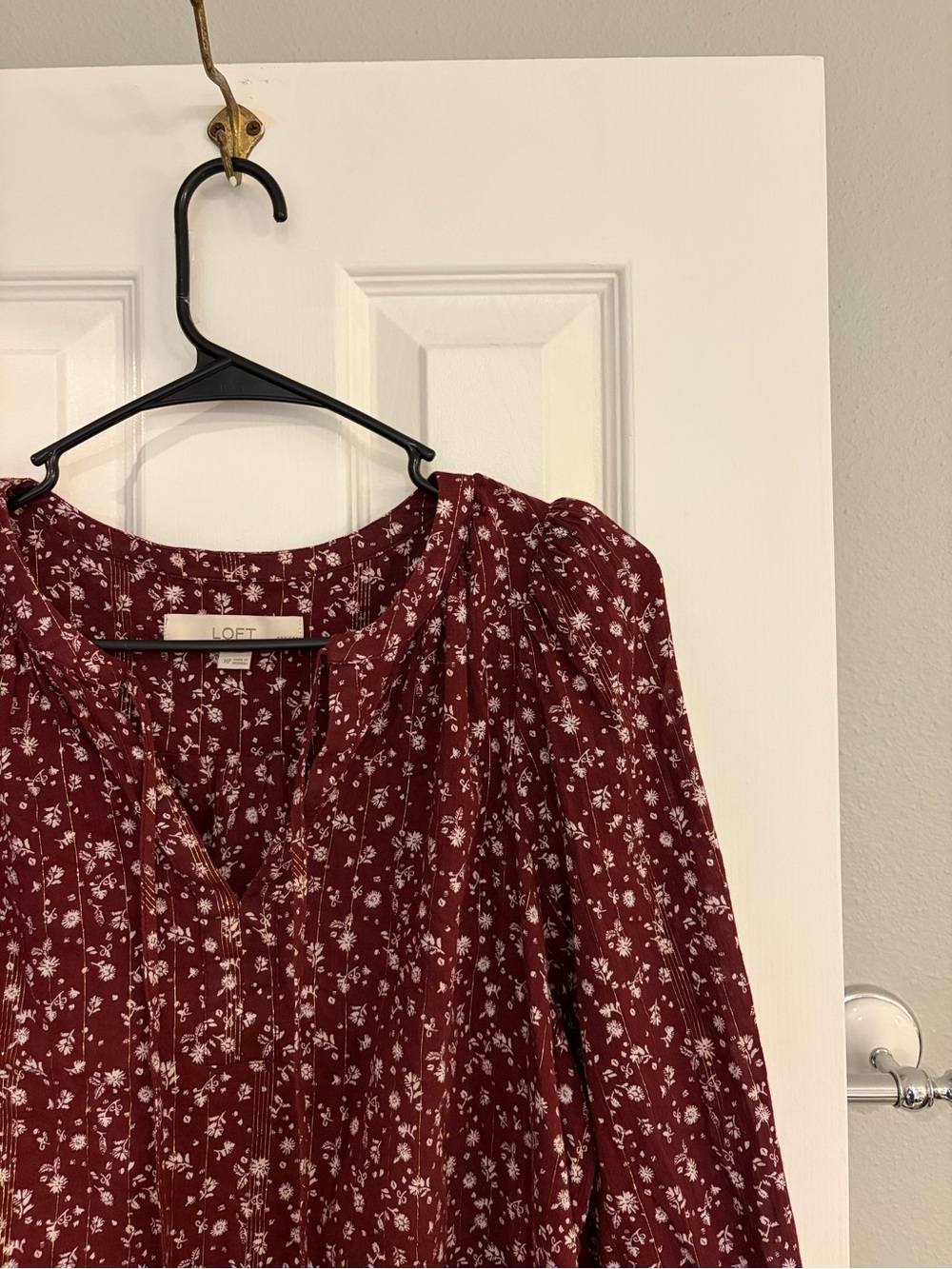 Loft Medium Petite Blouse Floral Metallic Stripe - Picture 3 of 6